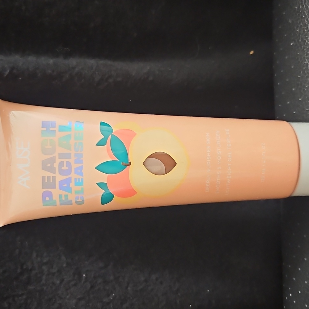 Amuse peach facial cleanser